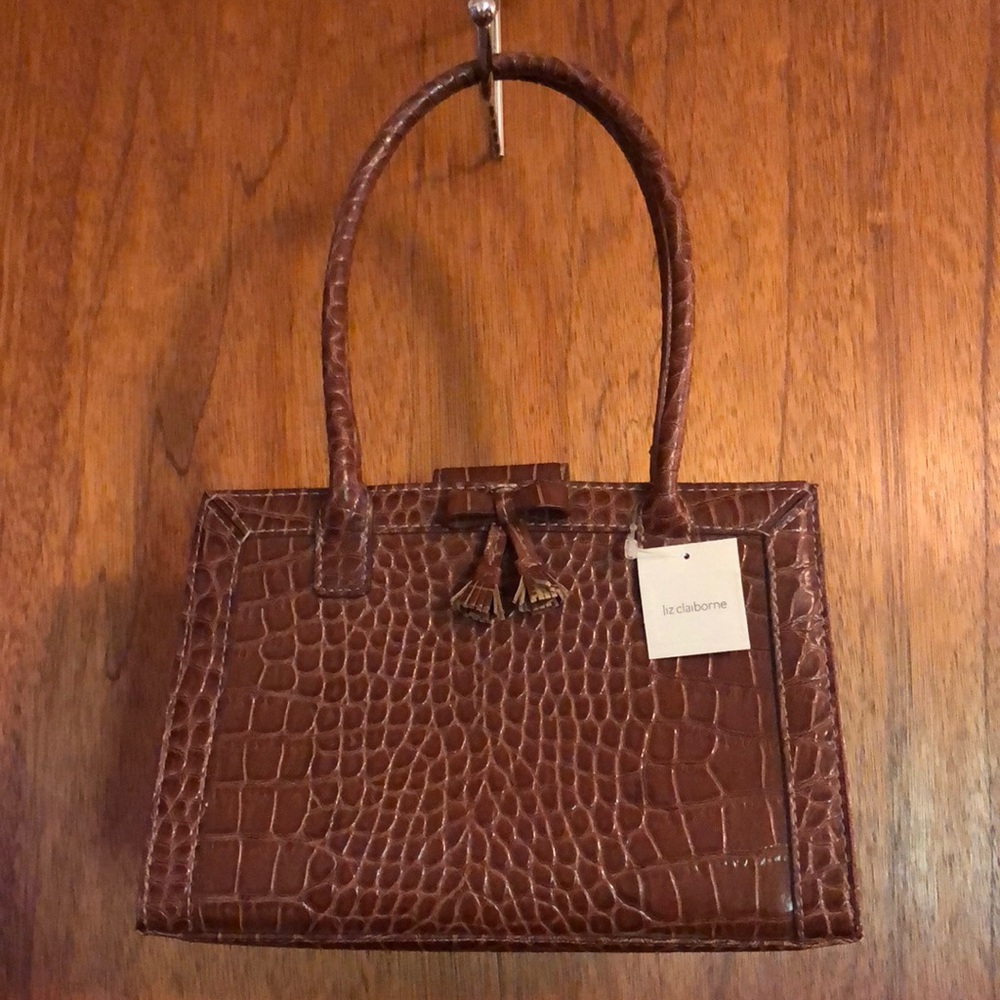 NWT LIZ CLAIBORNE  PURSE